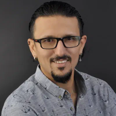 Photo of /images/speakers/alkin-tezuysal.png