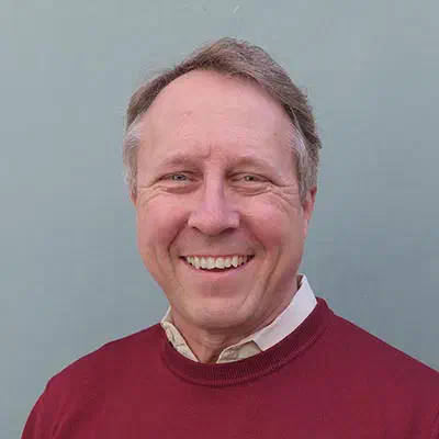 Photo of /images/speakers/robert-hodges.jpg