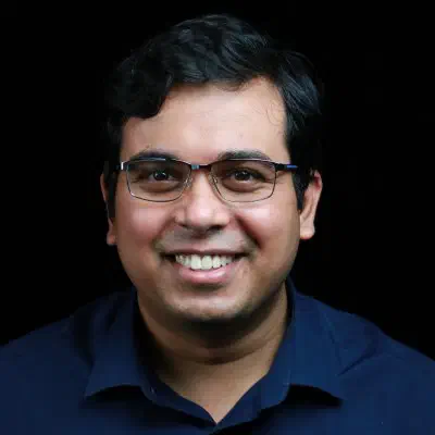 Photo of /images/speakers/subham_rakshit.jpg